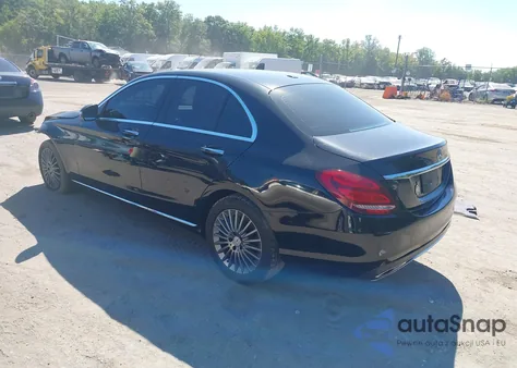 2015 Mercedes-Benz C 300 Luxury 4Matic from USA, damaged, VIN 55SWF4KB5FU017769